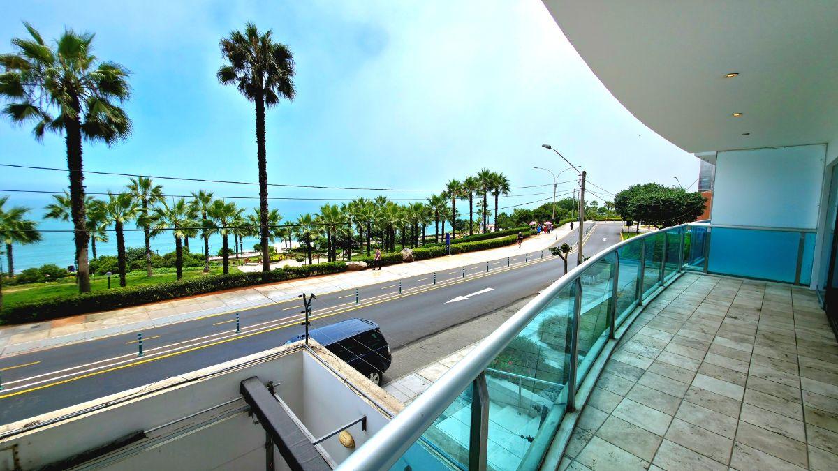 Venta de Departamento en Miraflores - Lima 3 Dormitorios 