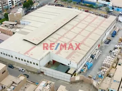Venta de Local Comercial en - Trujillo 0 Dormitorio 