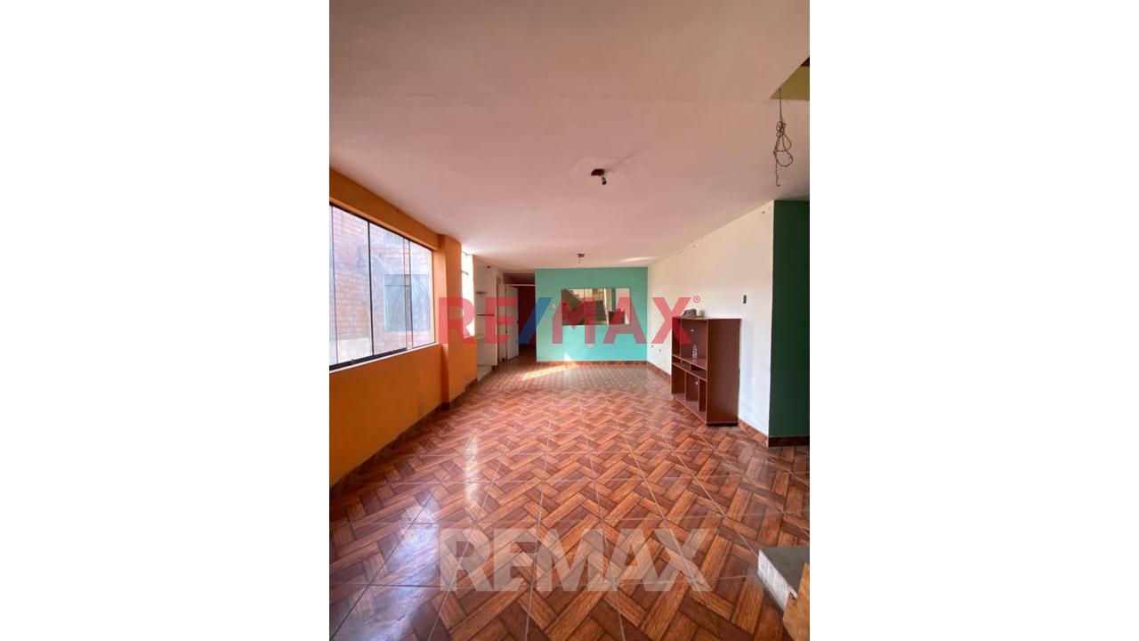 Vendo Amplia Casa De 180M2 Cerca A Av. Gambeta - Ventanilla