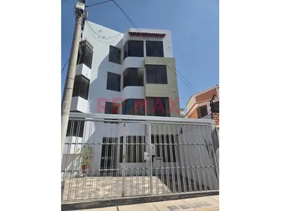 Venta Deparatmento Urb La Candelaria - Cayma
