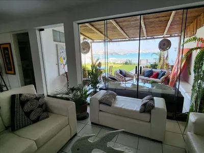 Venta de Casa de Playa en San Bartolo - Lima 3 Dormitorios 