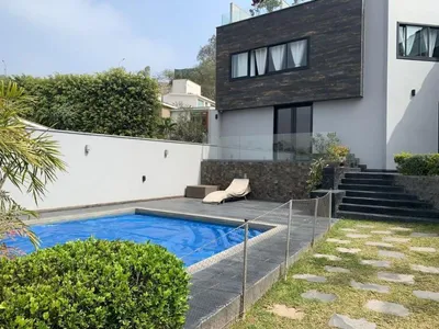 Casa en venta · Calle Islas Malvinas N 1, La Molina · 860 m², 6 dorm.