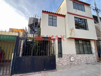 Se Vende Dpto En 2Da Planta  - J.L.B.Y.R