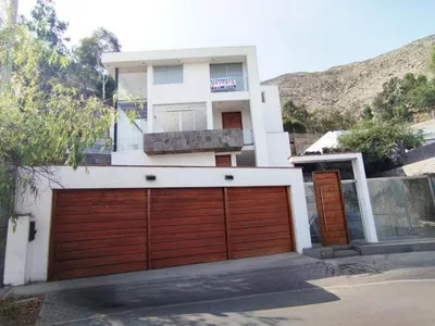 Casa en venta · Habilitacion Lotes a y B, La Molina · 468 m², 4 dorm.