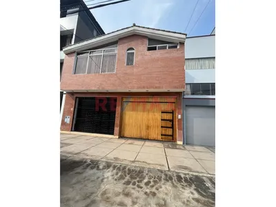 Alquiler De Local Comercial En Surco – Ubicación Estratégica