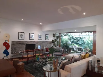 Venta de Casa en San Isidro - Lima 4 Dormitorios 
