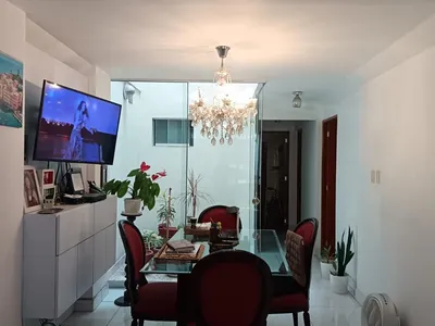 Venta de Casa en Santa Anita - Lima 6 Dormitorios 