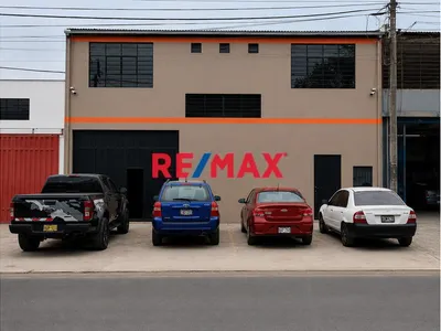 ¡Estratégico Local Industrial I2 En Urb. Vulcano Ate! At 300 M2 Y Ac 500M² Con Oficinas Premium - Límite Con La Molina