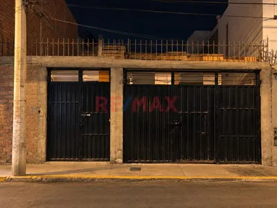 Local Comercial En Alquiler En Av. Los Olivos | 70 M², Primer Piso Y Portón Amplio