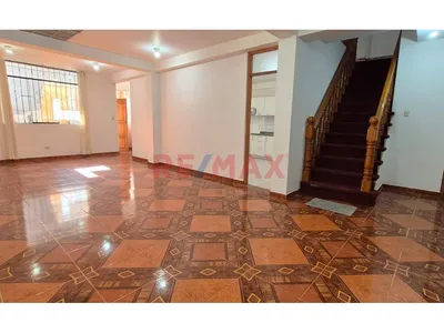 Se Alquila Amplio Departamento  Dúplex De 200 M² En Larapa – Cusco