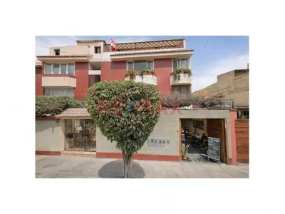 Venta de Local Comercial en Santiago de Surco - Lima 0 Dormitorio 