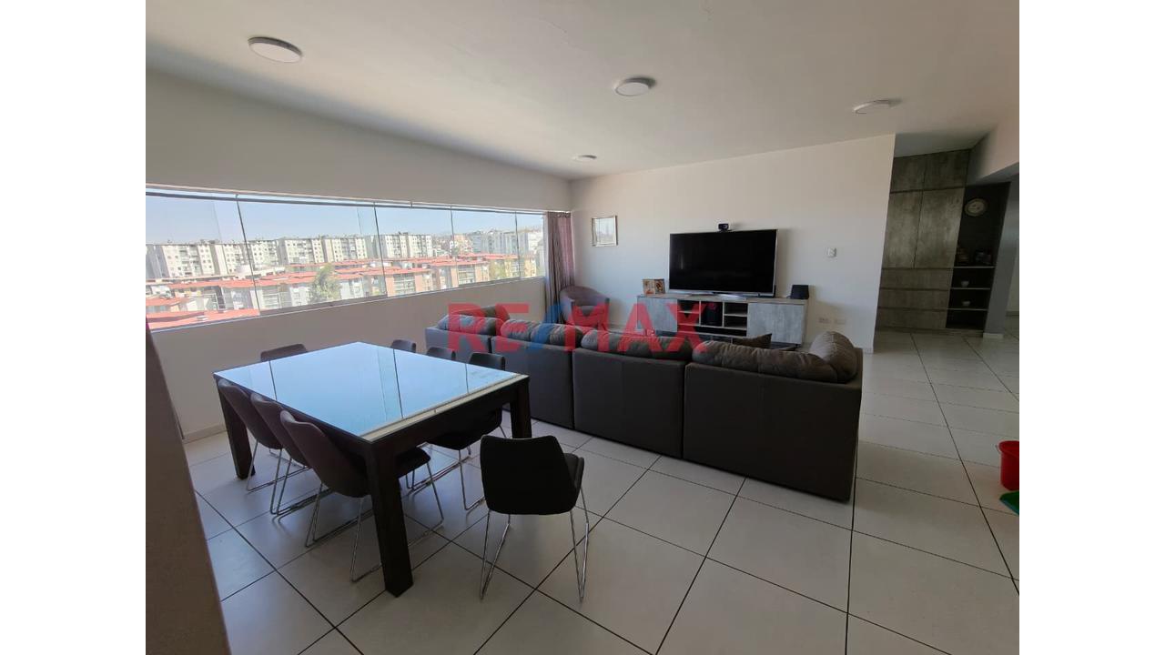 🏬 Casa Semicomercial En Venta