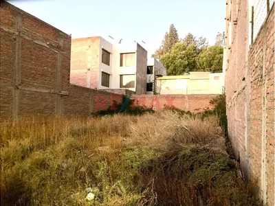 Se Alquila Terreno Urbano En Urb. Las Orquídeas. Arequipa