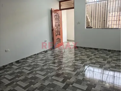 Departamento En Alquiler Urbanizacion Piura - B