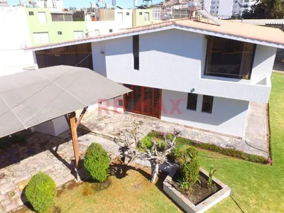 Venta de Casa en Sachaca - Arequipa 4 Dormitorios 