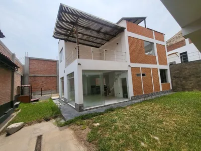 Venta de Casa en Cieneguilla - Lima 6 Dormitorios 