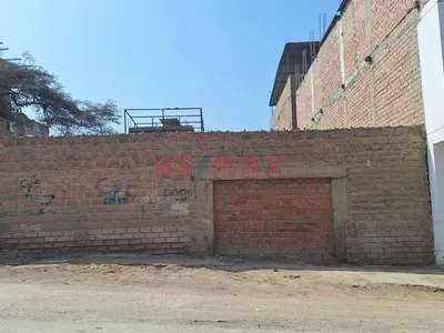 📣 ¡Oportunidad De Inversión En Villa María Del Triunfo! 🏡 Terreno Con Doble Frente En Nueva Esperanza