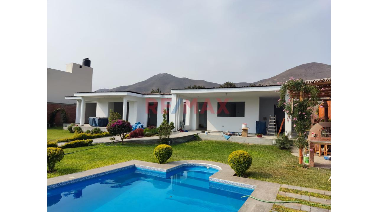 Venta De Inmueble En  Jatosisa Pachacamac