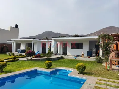 Venta De Inmueble En  Jatosisa Pachacamac
