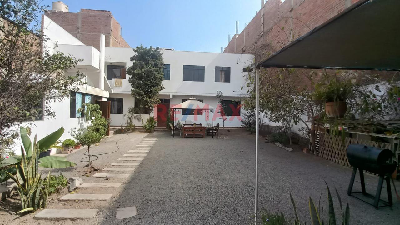:🍀 ¡El Espacio Que Tu Familia Siempre Soñó En Comas!  300 M2