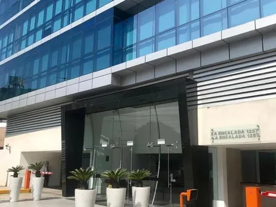 Alquiler de Oficina en Santiago de Surco - Lima 0 Dormitorio 