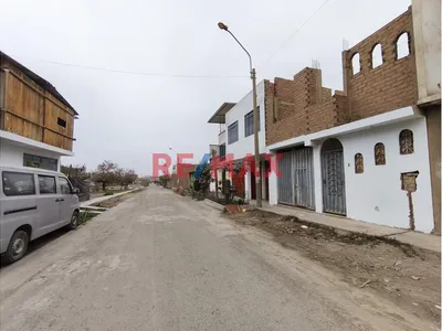 ¡La Oportunidad Que Buscabas En Urb. Santa María! Casa Impecable + Cochera + Ubicación Premium