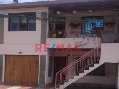 Venta de Casa en San Juan de Miraflores - Lima 4 Dormitorios 