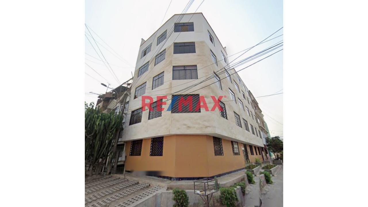 Se Alquila Un Departamento Duplex En Urbanizacion La Alborada En Comas