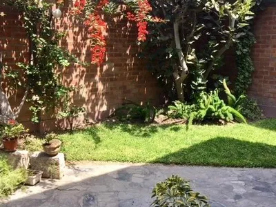 Venta de Casa en Santiago de Surco - Lima 4 Dormitorios 