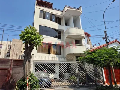 Alquiler de Departamento en Ate - Lima 3 Dormitorios 