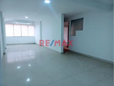 Se Vende Local Departamento 2Do Piso Mas Aires Av Faucett