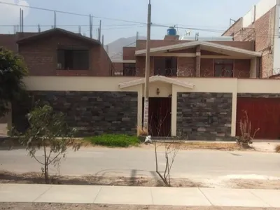 Venta de Casa en Chaclacayo - Lima 10 Dormitorios 