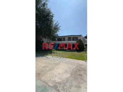 Se Vende Casa / Terreno Grande De 3236.76 Mt En Av El Derby Surco Para Vivienda, Proyecto O Inversion