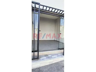 Se Alquila Excelente Local Comercial Ubicado En El Distrito De Miraflores A Solo Unos Pasos De La Plaza E Iglesia San Antonio
