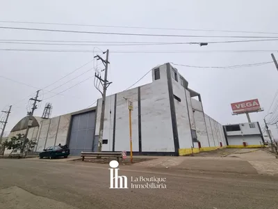Venta de Local Industrial en Puente Piedra - Lima 0 Dormitorio 