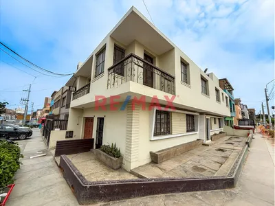 Venta Piso 2 + Aires En Av Sta Rosa - La Perla