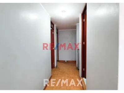 Venta De Local Comercial En Av. Zamurrilla - Smp