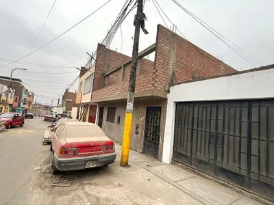 Venta de Casa en Comas - Lima 3 Dormitorios 