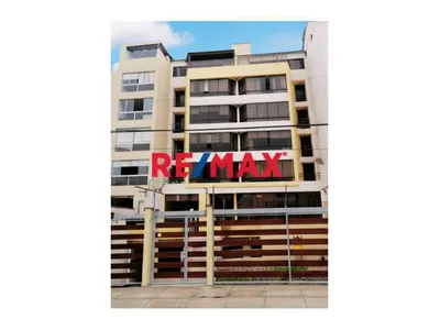 Venta Amplio Departamento En Surco - 1Er Piso