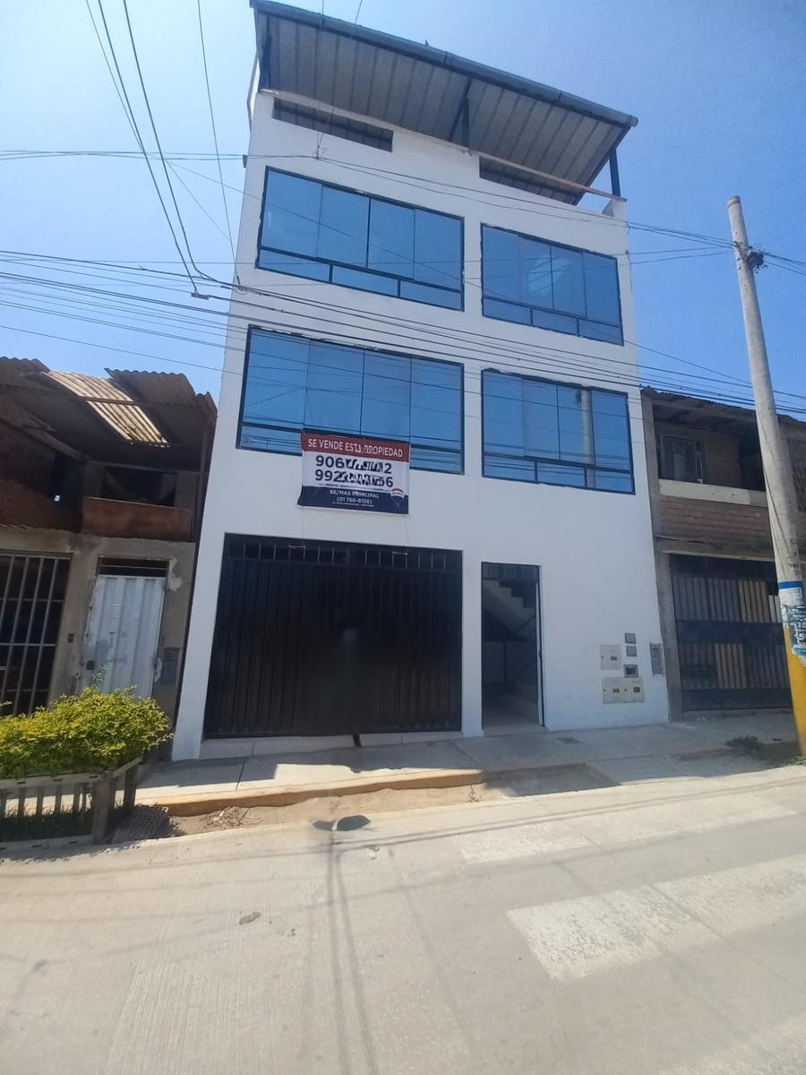 Venta de Casa en Villa El Salvador - Lima 9 Dormitorios 