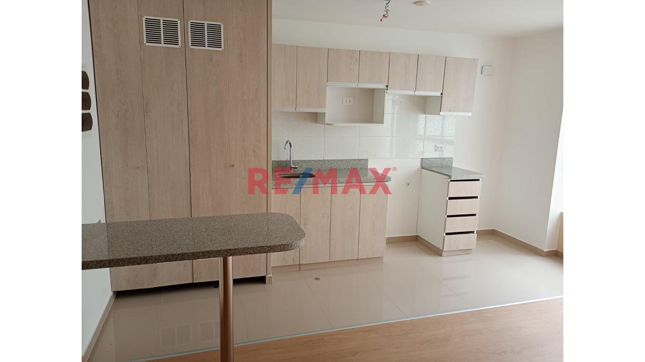 Vendo Dptos. Duplex De Estreno De 80.65 M2.  Santa Beatriz De 2 Dormitorios No Pagas Alcabala, Entrega Inmediata.