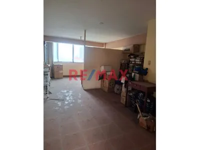 Alquiler De Oficina De 31M²  En Excelente Ubicación