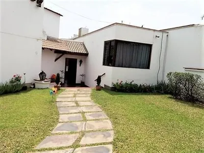 Venta de Terreno / Lote en Santiago de Surco - Lima 3 Dormitorios