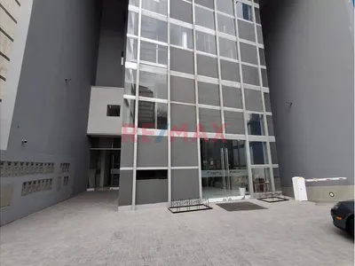 🏢 ¡ Impulsa Tu Empresa Desde El Corazón Financiero De San Isidro!