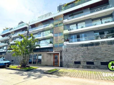 Departamento en venta · Jirón Monte Blanco, Santiago de Surco · 178 m², 3 dorm.