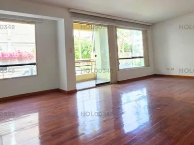 Venta de Departamento en Santiago de Surco - Lima 3 Dormitorios