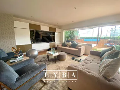 Departamento en venta · Av. de los Precursores, Santiago de Surco · 315 m², 3 dorm.