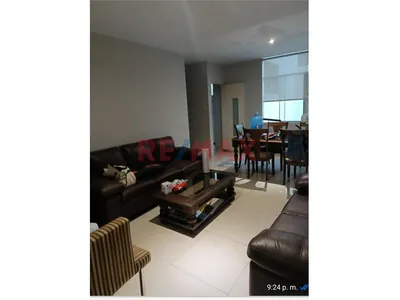 Vendo Lindo Departamento  2Do Piso En Residencial Los Fresnos De  Miraflores.