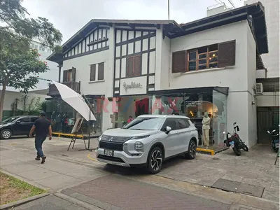 Terreno Comercial En Importante Avenida Financiera De San Isidro.