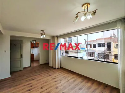Se Vende Departamento + Depósito En La Calera - Surquillo
